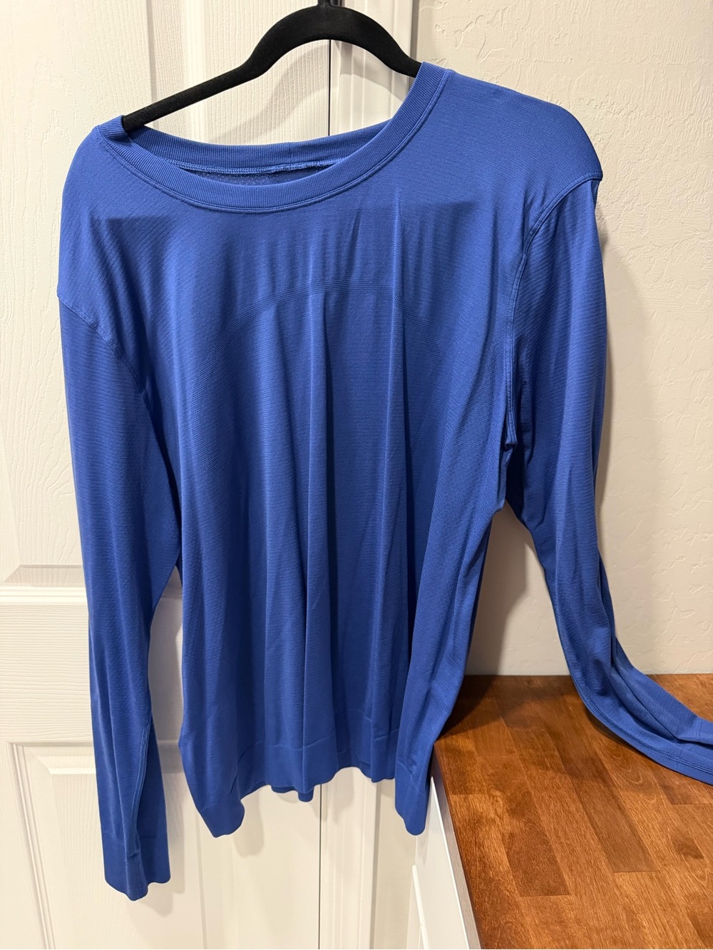 Lululemon Women's Long Sleeve Top - Blue (no tag)